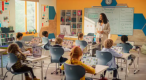 المدارس الإماراتية: التزام قانوني ودعم تصالحي لمكافحة التنمر