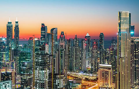 سوق دبي العقاري يتجاوز القمم القياسية ويتحول نحو التوازن
