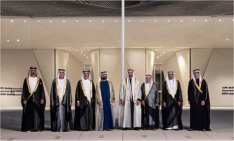 قادة الإمارات يرتدون البشت التقليدي في احتفالات عيد الاتحاد