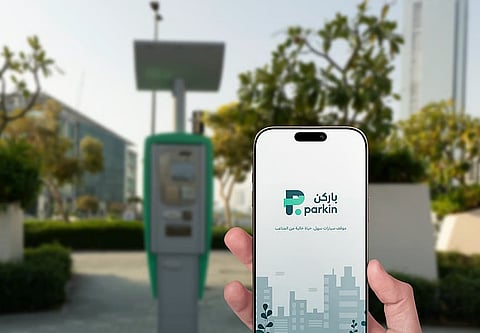 "باركن" توقّع اتفاقية لإدارة أكثر من 3,000 موقف سيارات في دبي وأبوظبي