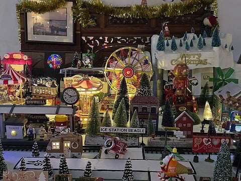 منازل دبي "أرض العجائب".. إبداعات تتجاوز حدود الخيال في موسم الأعياد