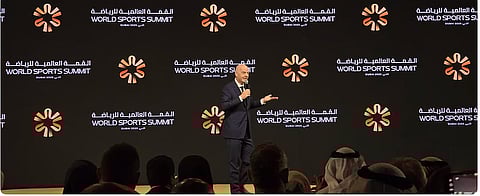 حمدان بن محمد يشهد إطلاق "جائزة دبي - فيفا العالمية" لتكريم أساطير كرة القدم