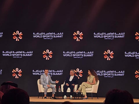 أليساندو ديل بييرو (يسار)، روبرتو باجيو (وسط)، فالنتينا باجيو (يمين)