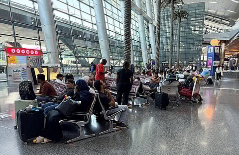 أشخاص في مطار حمد الدولي