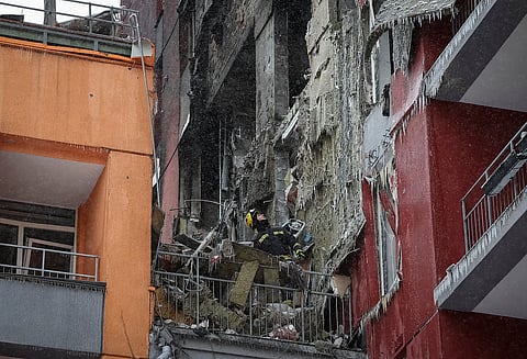 هجوم روسي "ضخم" يطال سفارة قطر ويقتل 4 في كييف