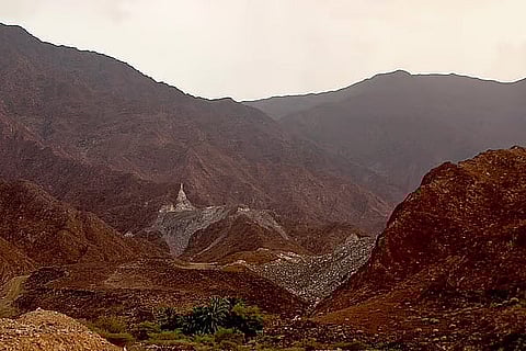 جبال الإمارات: استمتع بالقمة.. واحترم المخاطر