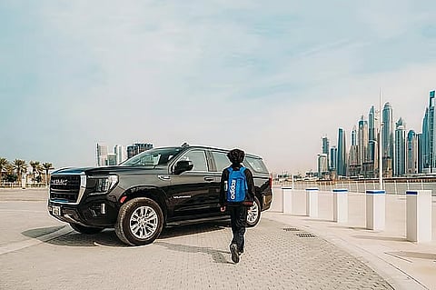 يرحب الخبراء والعائلات بهذه الخطوة قائلين إن نظامًا مناطقيًا منظمًا جيدًا يمكن أن يقلل بشكل كبير من الازدحام، ويحسن كفاءة التنقل ويخفف من ضغط ساعات الذروة على الجميع