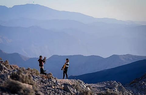 دفء مؤقت يسبق انخفاضاً جديداً في الحرارة بالإمارات