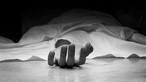 وفاة شاب هندي داخل شاحنته في الفجيرة