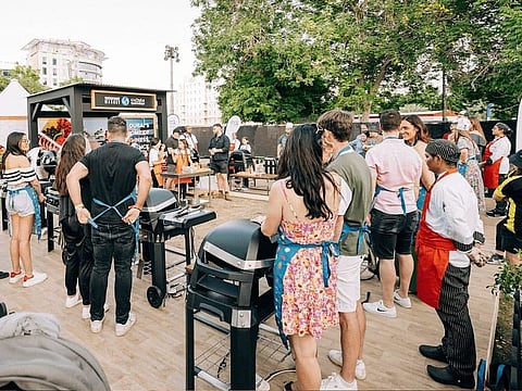 على مائدة واحدة.. مهرجان "تذوق دبي" يجمع نكهات العالم