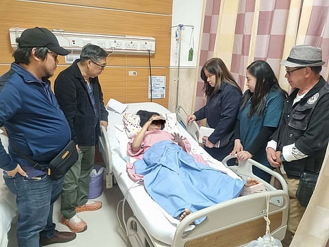 إحدى الممرضات الفلبينيات الثلاث اللواتي صدمتهن سيارة مسرعة في تبوك، المملكة العربية السعودية، لا تزال تتعافى في المستشفى