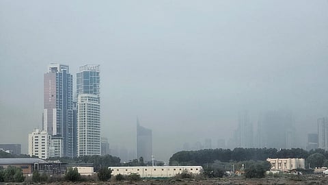 الضباب يهبط صباح الخميس