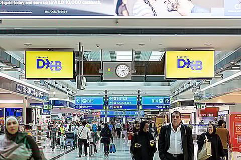 يعمل أكبر مطار دولي في العالم مع شركات الطيران لتقليل الاضطرابات