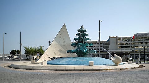 نافورة أرز أبوظبي هي من بين أكثر من 40 موقعًا تم الحفاظ عليها حديثًا ضمن سجل التراث الحديث للإمارة