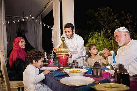 سر الشباب الدائم في رمضان.. الصيام يُفعل نظام "الإصلاحِ الخلوي"