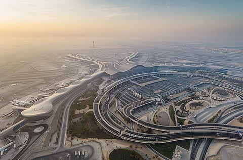 الإمارات والبحرين تطلقان "نقطة العبور الواحدة" للمسافرين جوا