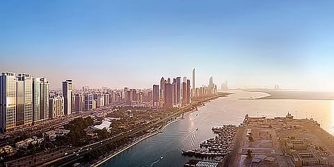 أجواء تميل للدفء وتحذير من الضباب الصباحي اليوم