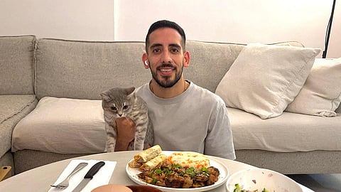 جونيور غوميز على مائدة إفطاره في رمضان هذا العام