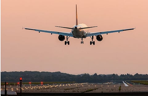 بسبب "إغلاقات الأجواء".. تأثر جزئي لجدول رحلات "فلاي دبي" الإقليمية