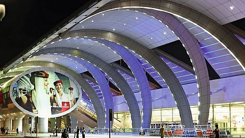 تم إخلاء معظم المحطات من الركاب