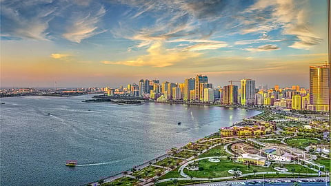 الشارقة: ملاحقة قانونية لمن ينشر فيديوهات الحوادث القديمة والمضللة