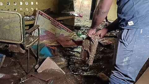 வெள்ளத்தில் இழந்த சான்றிதழ்கள், ஆவணங்களைப் பெறுவது எப்படி?