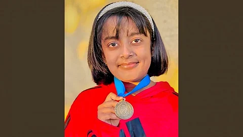 உலகின் புத்திசாலித்தனமான மாணவர்கள் பட்டியலில் இந்திய வம்சாவளியைச் சேர்ந்த மாணவி: யார் இவர்?