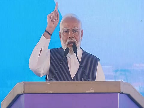 தமிழ்நாட்டின் தலையெழுத்தைத் திருத்தி எழுத வந்த சேவகன் நான்: பிரதமர் மோடி