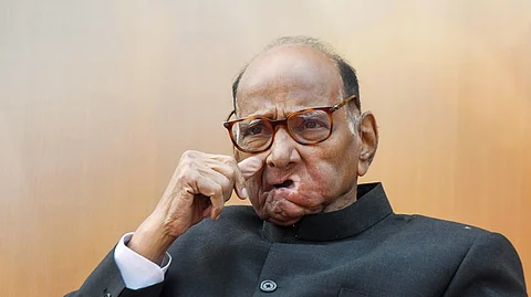 சரத் பவார் கட்சிக்குப் புதிய பெயர்: உதயசூரியன் சின்னம் ஒதுக்கீடு?