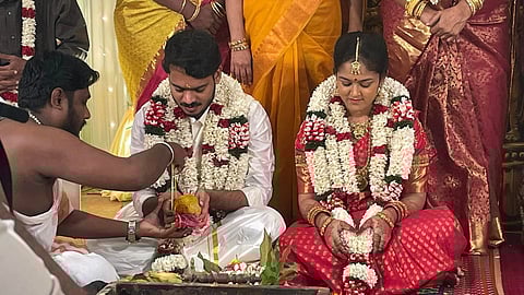 கோவையில் நடைபெற்ற ஜெயமோகன் மகன் அஜிதன் திருமணம்