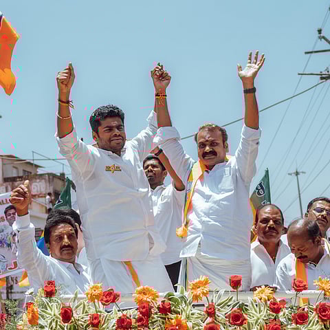 ஆரத்திக்குப் பணம் கொடுத்தாரா அண்ணாமலை?: விசாரணைக்கு உத்தரவு