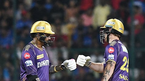 கேகேஆரின் அதிரடியில் வீழ்ந்த ஆர்சிபி: சொந்த மண்ணில் தோல்வி கண்ட முதல் அணி!