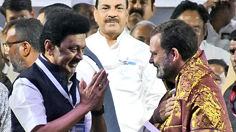 கோவையில் ராகுல், ஸ்டாலின் இணைந்து பிரசாரம்