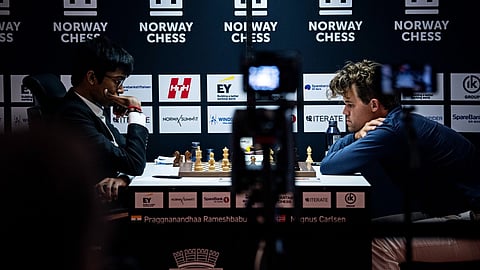 கார்ல்சனை வீழ்த்திய பிரக்ஞானந்தா!