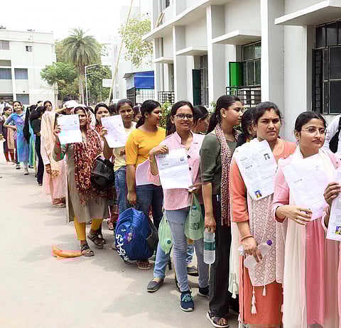 NET தேர்வு ரத்து: மத்திய கல்வி அமைச்சகம் அறிவிப்பு!