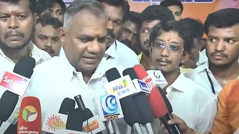 புஸ்ஸி ஆனந்த்