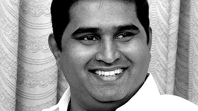 யார் இந்த ஆம்ஸ்ட்ராங்?