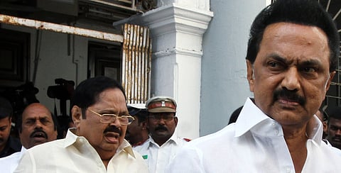 திமுக எம்.எல்.ஏ.க்களுக்கு அளித்த உரிமை மீறல் நோட்டீஸ் செல்லும்: உயர் நீதிமன்றம்