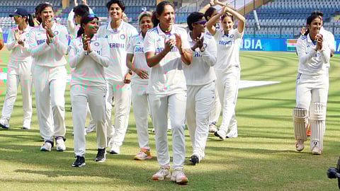 இந்திய அணி 10 விக்கெட்டுகள் வித்தியாசத்தில் வெற்றி!