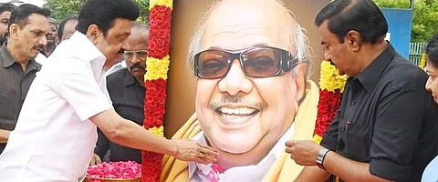 கருணாநிதி நினைவு நாள்: முதல்வர் ஸ்டாலின் மரியாதை