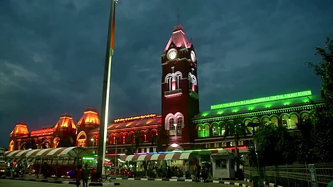சென்னை சென்ட்ரலுக்கு ரயில் பார்சலில் வந்த கெட்டுப்போன இறைச்சி பறிமுதல்