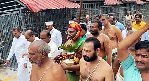 புனிதத் தன்மையைக் காக்க பிராயச்சித்தமாக மஹாஷாந்தி யாகம் நடத்தப்பட்டதாக திருப்பதி கோயில் நிர்வாகம் நேற்று தெரிவித்தது.