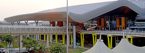 சென்னை விமான நிலையத்தில் குளறுபடி: வாகன ஓட்டிகள் அவதி