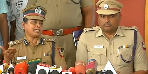 திடீரென கன்டெய்னருக்கு உள்ளே இருந்து சத்தம் வந்தது அப்போது..: சேலம் சரக டிஐஜி உமா