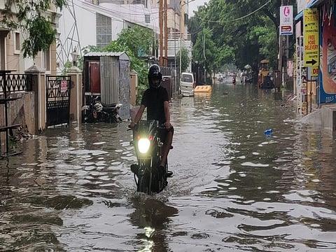மழைக்கால நிவாரணப் பணிகளில் ஈடுபட தன்னார்வலர்களுக்கு அழைப்பு: சென்னை மாநகராட்சி