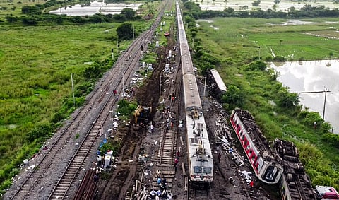 திருவள்ளூர் கவரைப்பேட்டை ரயில் விபத்து: 10 ரயில்வே ஊழியர்களுக்கு சம்மன்