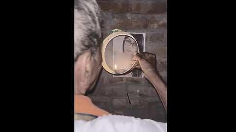 நடிகை மியா கலிஃபா புகைப்படத்தை பார்த்து கர்வா சௌத் விரதத்தை முடித்த முதியவர்!