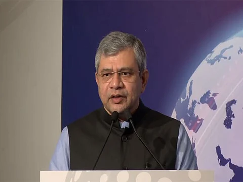 மாணவர்களுக்கான புதிய கல்விக் கடன் திட்டம்: மத்திய அமைச்சரவை ஒப்புதல்