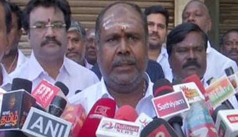 அமமுகவினரால் உயிருக்கு ஆபத்து: அதிமுக முன்னாள் அமைச்சர் ஆர்.பி. உதயகுமார்