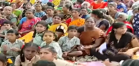 சாதிச் சான்றிதழ் கேட்டு பழங்குடியின மாணவர்கள் தொடர் போராட்டம்!